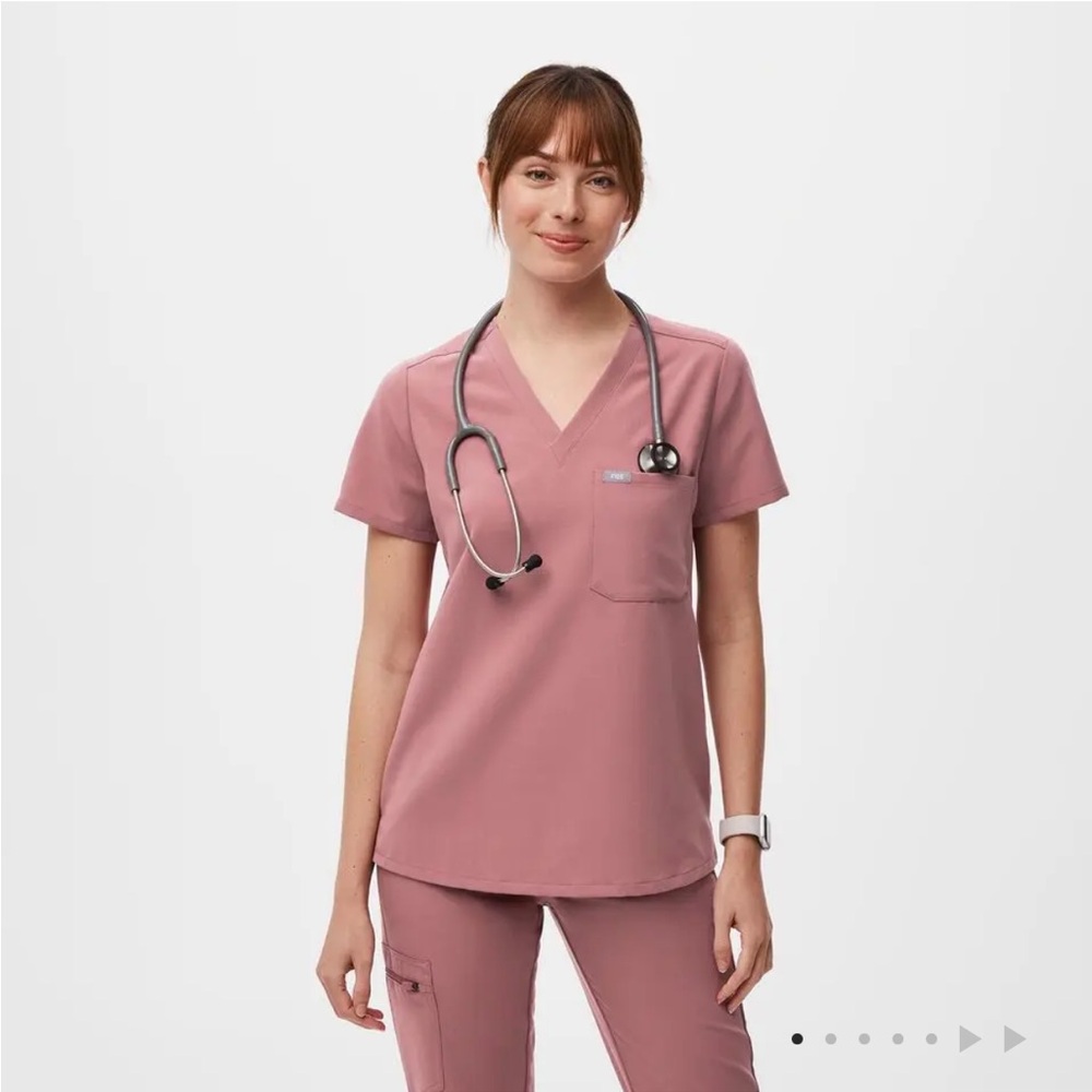 FIGS, Women's Catarina One-Pocket Scrub Top, XXS, Mauve